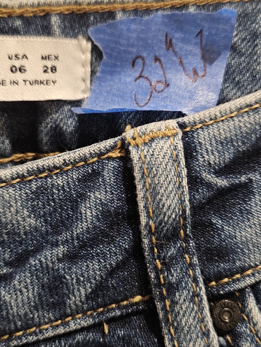 Zara Mid-Blue Cropped Jeans with Silver Sequin Knee Panels - Picture 3 of 7